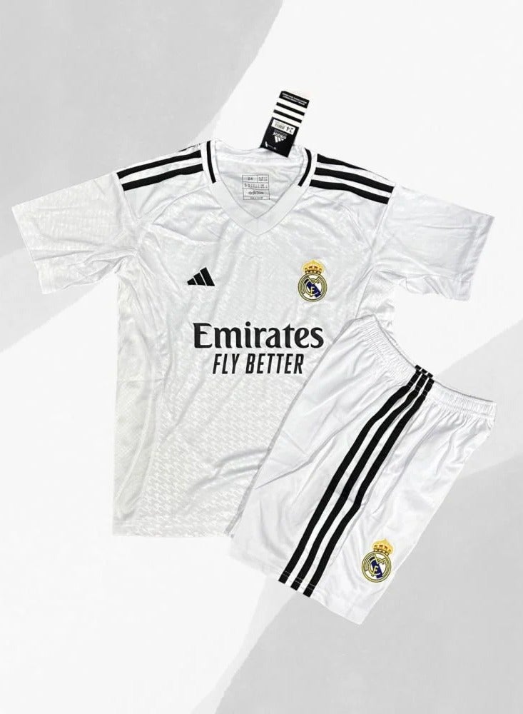 A two-piece set of the new Real Madrid white football shirts for the new season 2025 - Image 1