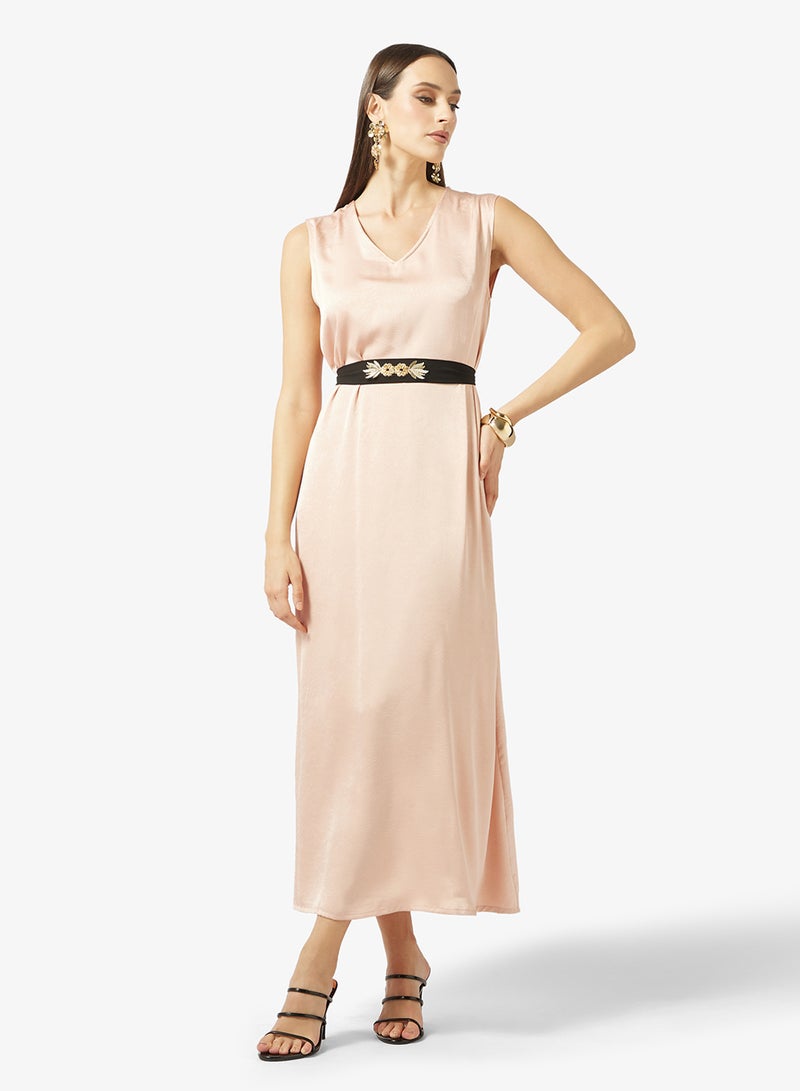 خزانة عباءة مطرزة - Image 4