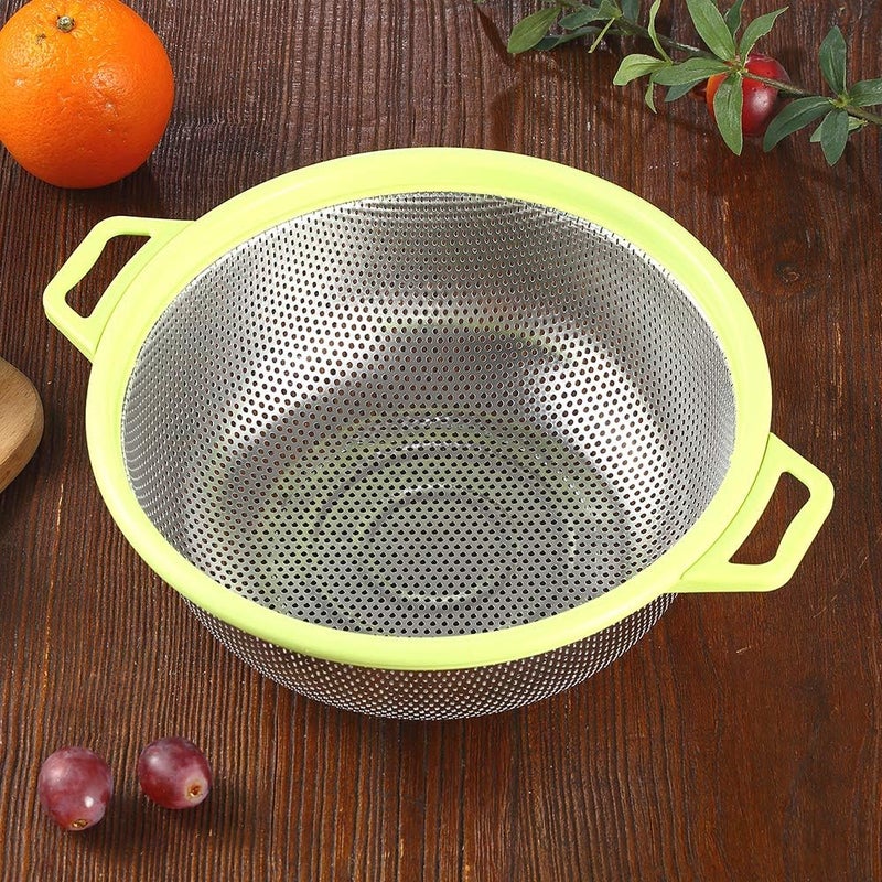 HiramWare مصفاة من الفولاذ المقاوم للصدأ من هيراموير، مزودة بمقبض وأرجل، مناسبة للمعكرونة والسباغيتي والتوت والخضروات والفواكه والنودلز والسلطات، سعة 5 جالونات، بقطر 10.5 بوصة، قابلة للغسل في غسالة الأطباق. - Image 5