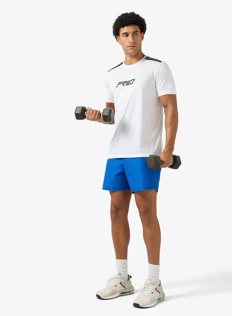 فورورد ملابس رياضية