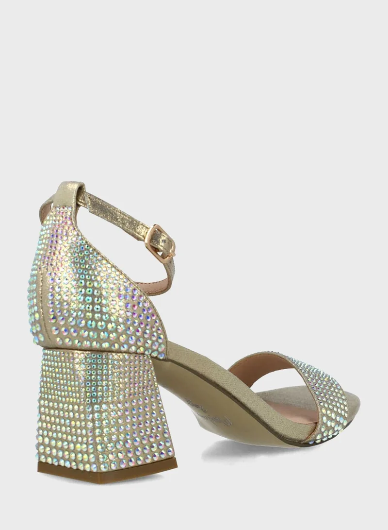 MENBUR Ankle Strap Heel Sandals
