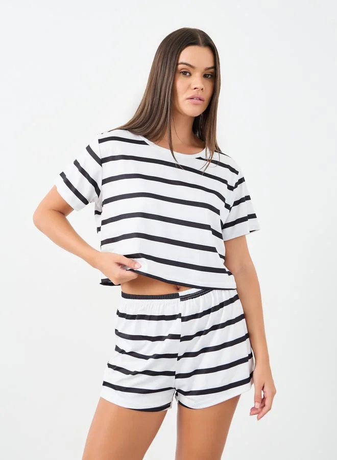 ستايلي Styli Striped Crop T-Shirt and Shorts Set