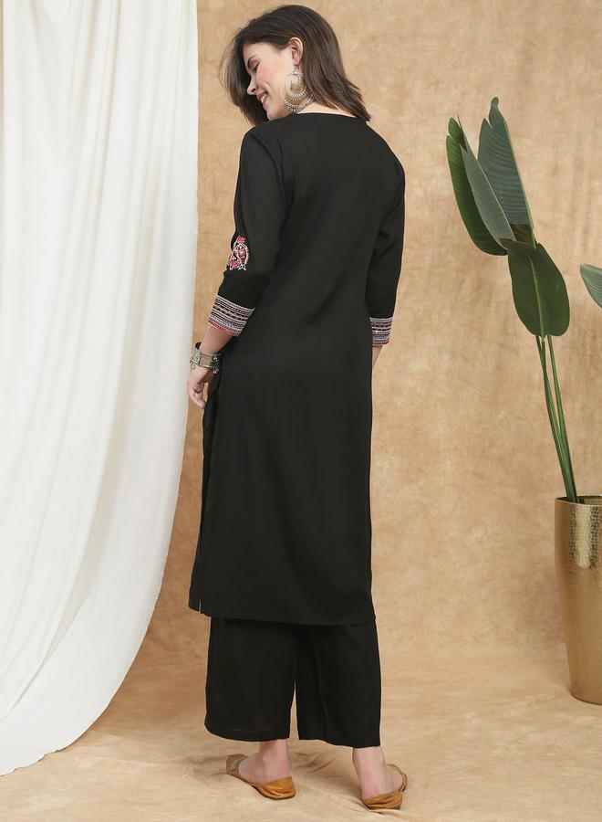 globus Black V-Neck Embroidered Detail Straight Kurta and Pant Set - Image 3