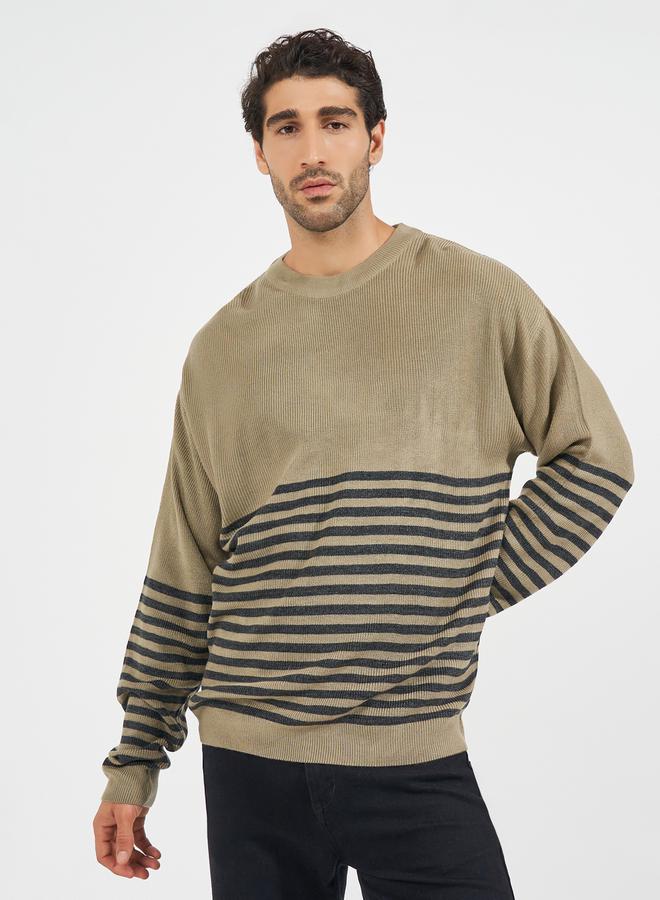 ستايلي سويتر مزين بخطوط مع قصة مريحة - Image 2