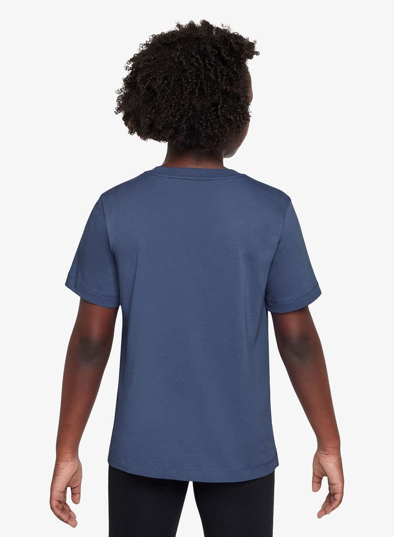 Nike Youth Nsw Embroidered Futura T-Shirt - Image 2