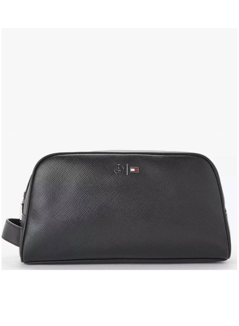 Tommy Hilfiger Plus Tommy Hilfiger Men’s Bag – Stylish and Functional, Premium Material, Adjustable Strap, Multiple Pockets, Secure Closure, Classic Branding, Ideal for Daily Use or Travel  - Image 4