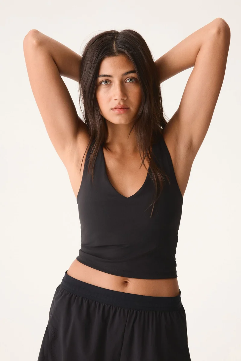 H&M  Integral-bra sports top with SculptMove™ for Women | Best Price UAE