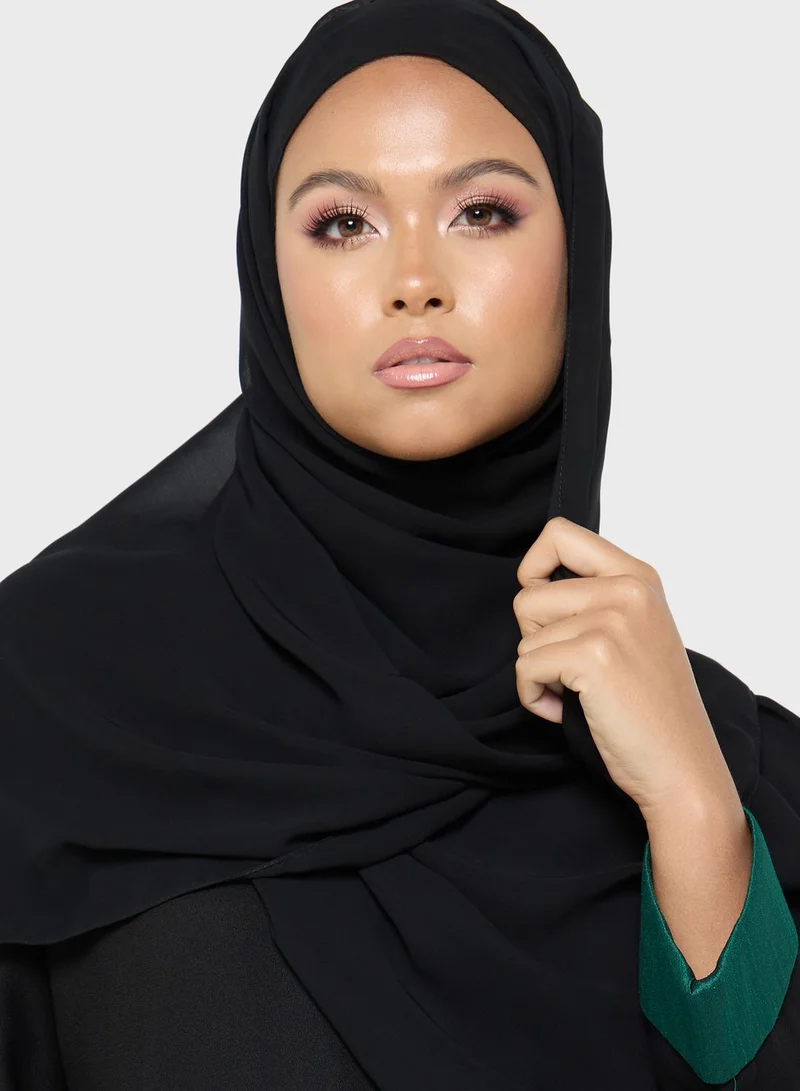 hayas closet Pocket Detail Abaya