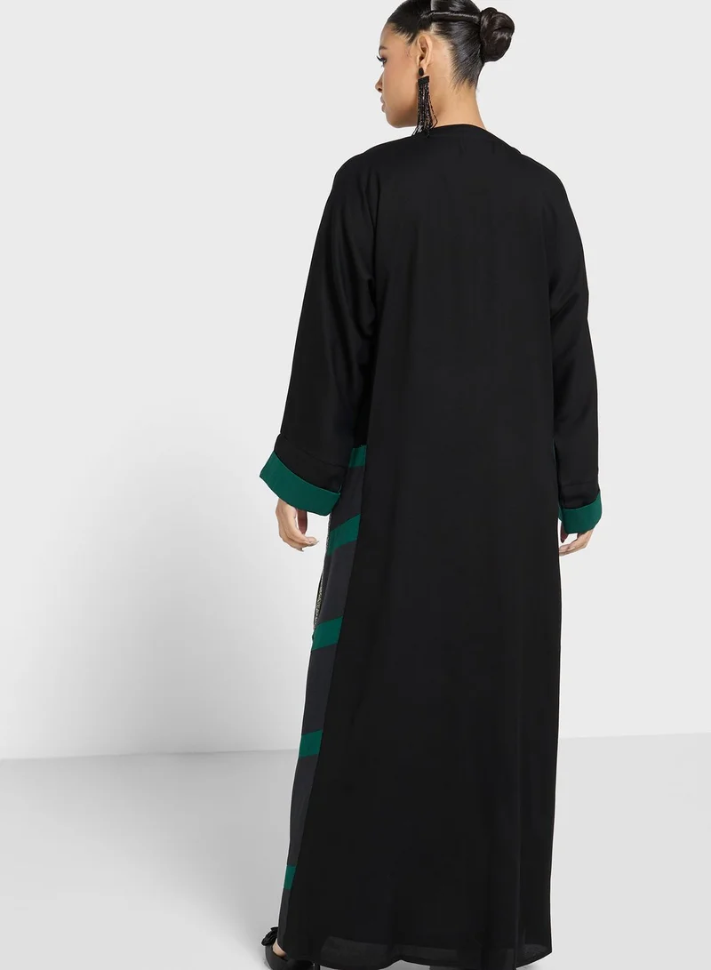 hayas closet Pocket Detail Abaya
