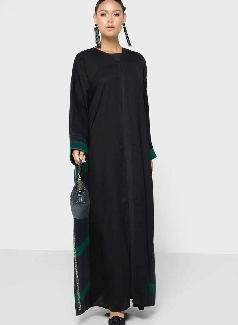 hayas closet Pocket Detail Abaya