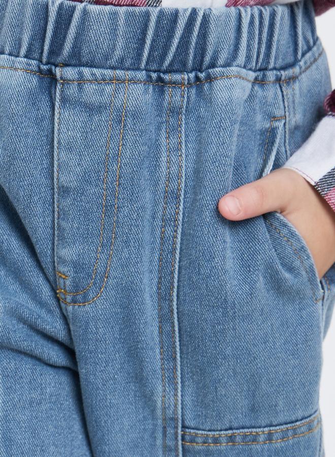 ستايلي جينز سادة بقصة جوغر مع خصر مطاطي - Image 3