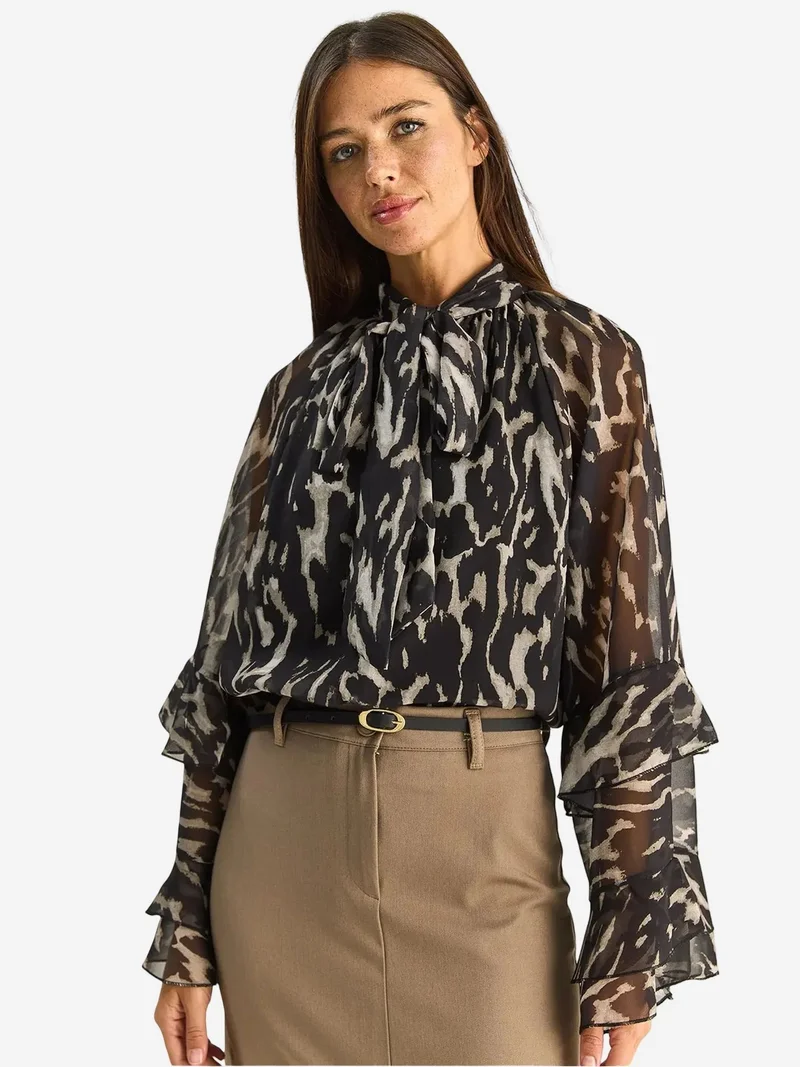 بيانكو لوتشي LUCCI Abstract Print Choker Collar Blouse with Tie Detail