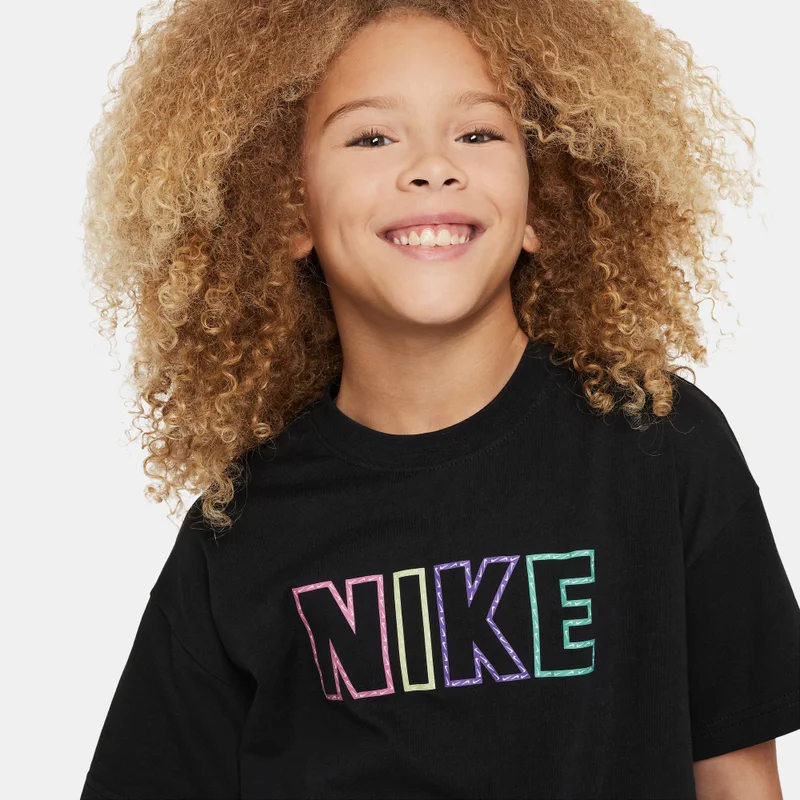 Nike Kids' Sportswear Essential T-Shirt (Older Kids)