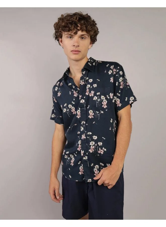 American Eagle AE Poolside Tropical Button-Up Shirt