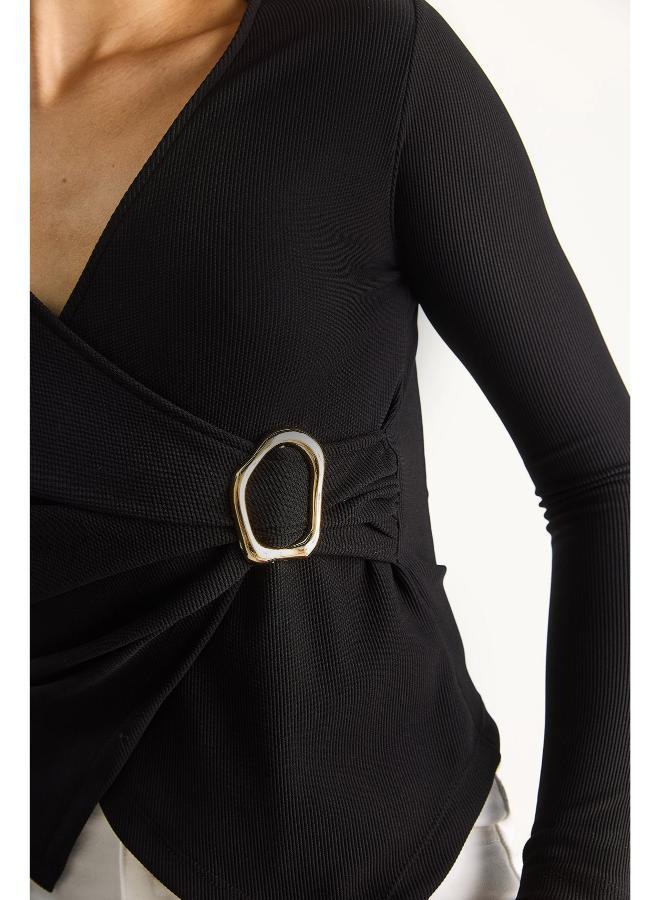 جينجر بلوزة بياقة على شكل حرف  ورباط - Image 5