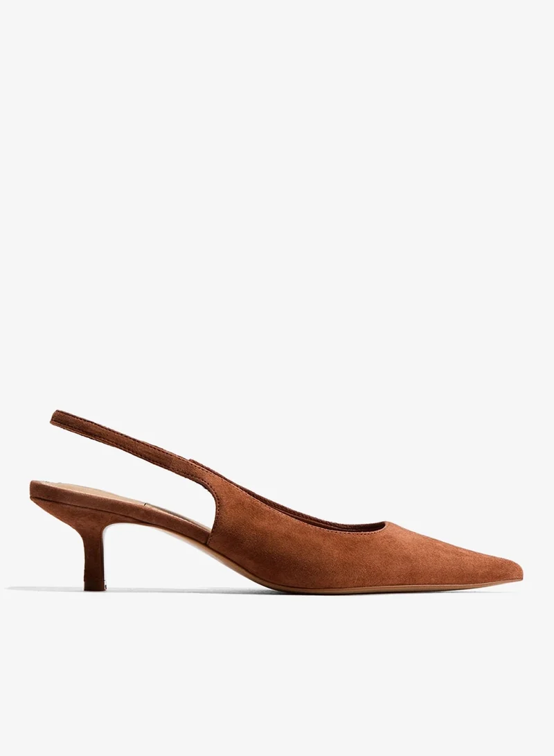 اتش اند ام حذاب من الشمواه مدبب بشريط من الخلف