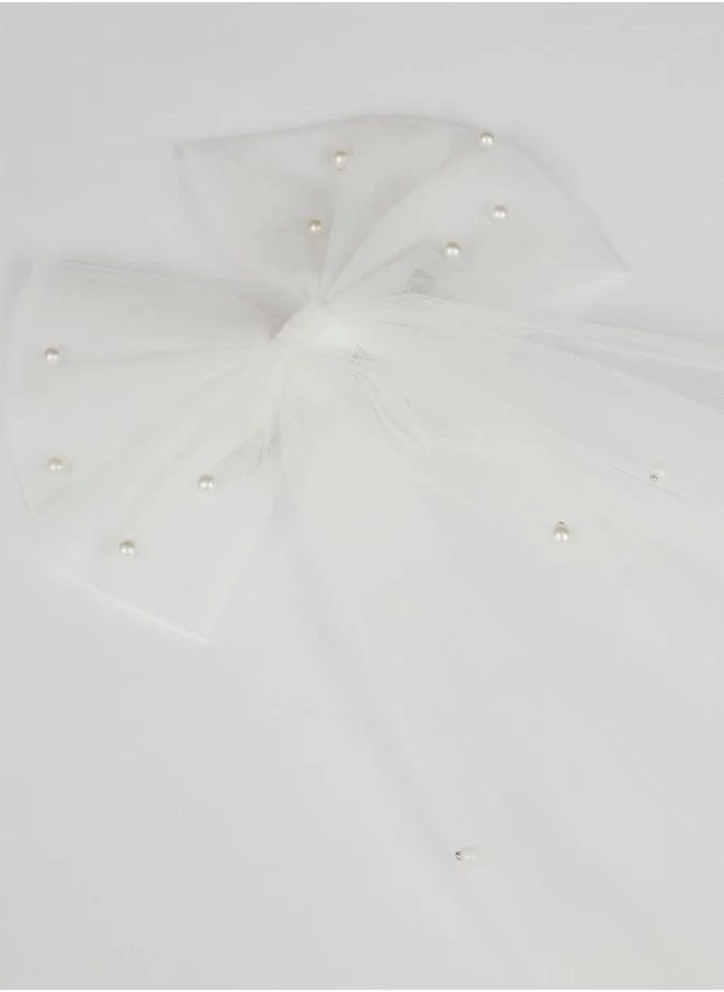 DAZED&ENGAGED Bridal bow veil with pearls