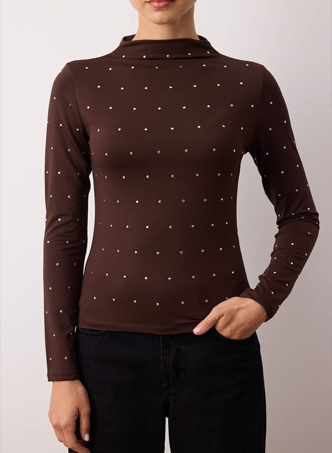trendyol Brown Troc Accessory Detail Fitted/Slim Fit Stand Collar Stretch Knitted Blouse - Image 3
