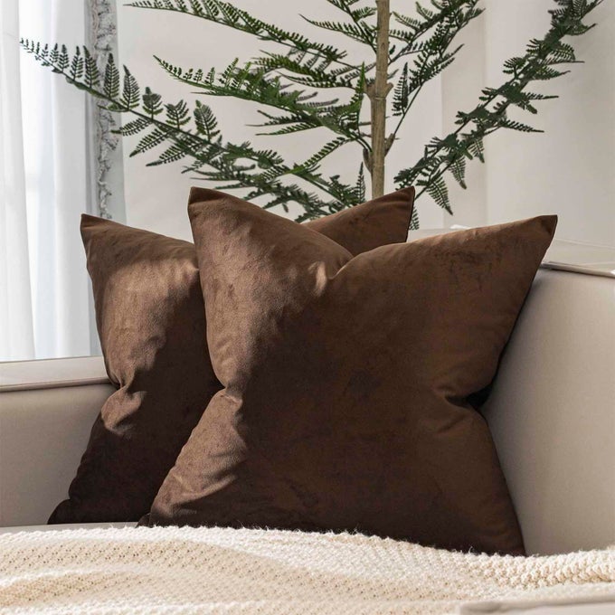 DECORATIVE PILLOW COVERS SET OF 2 VELVET THROW PILLOW COVERS FOR COUCH SOFA BED SOFT CUSHION COVERS CASES WITH HIDDEN ZIPPER FOR LIVING ROOM HOME DECOR 16X16 INCHBROWN