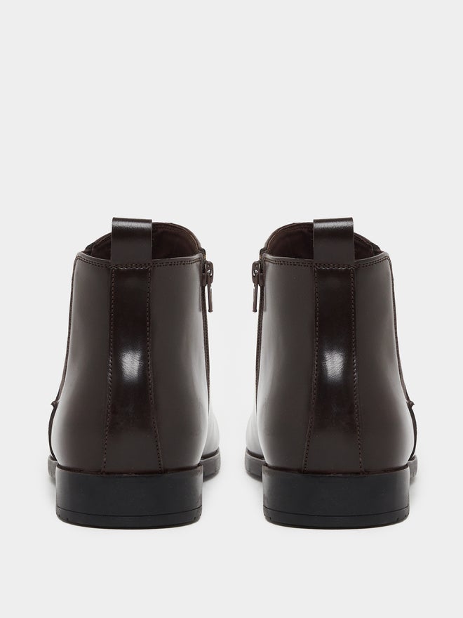 Styli Men Faux Leather Chelsea Boots - Image 4