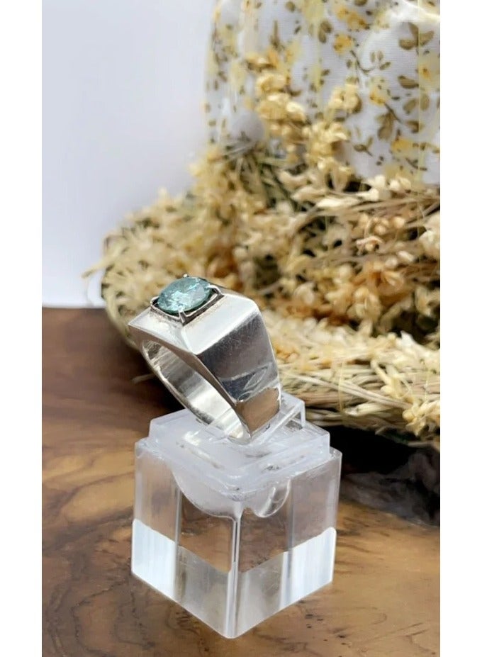 OtherMax Royal ring with moissanite stone - Image 4