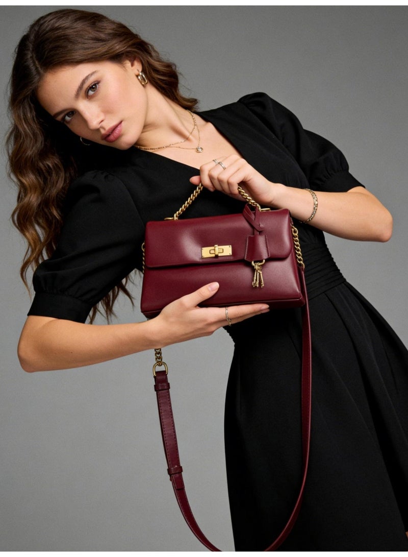 Red leather  shoulder bag with gold chain, women's fashion handbag, suitable for everyday wear, elegant appearance. - Image 3