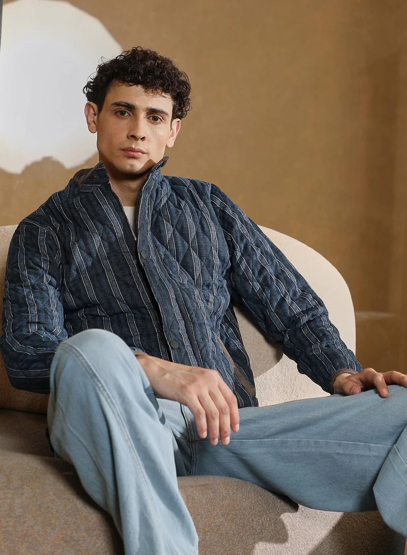 Campus Sutra Men's Woven-Striped Quilted Jacket | Stand Collar , Long Regular Sleeves , Flap-Button Closure , Straight Hem | Stripes Woven Quilted For Casual & Daily | Midnight Blue