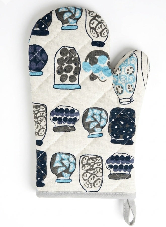 Happy Home Premium Heat Resistant Oven Mitt Gloves Up to 200°C / 392°F – Thick Quilted Cotton & Polyester Lining, Non-Slip Diagonal Grip Design for Maximum Safety, Comfortable & Breathable Kitchen Oven Glove for Cooking, Baking, BBQ, Grill, Microwave Use, Easy to Clean, Machine Washable with Hanging Loop for Convenient Storage (1 Pc, 26 x 14 cm Durable Heat Protection Mitt) - Image 2