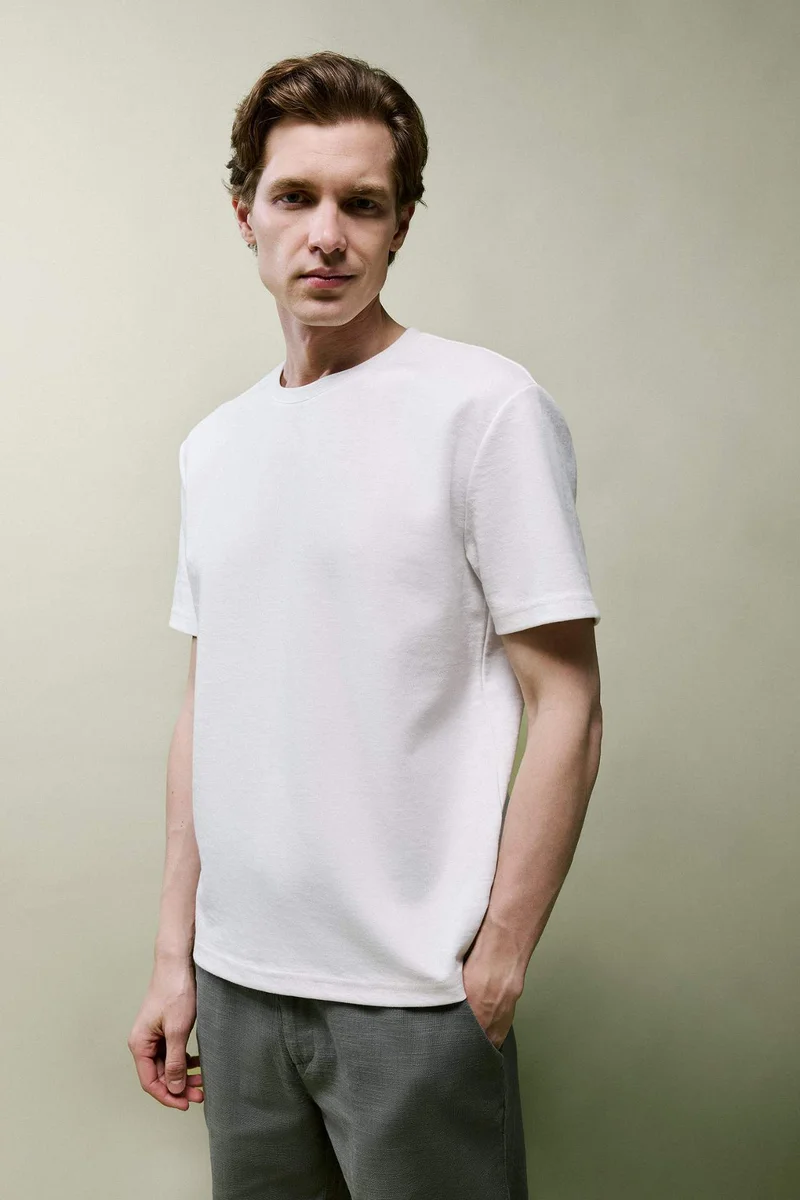 ديفاكتو Regular Fit Crew Neck Short Sleeve T-Shirt
