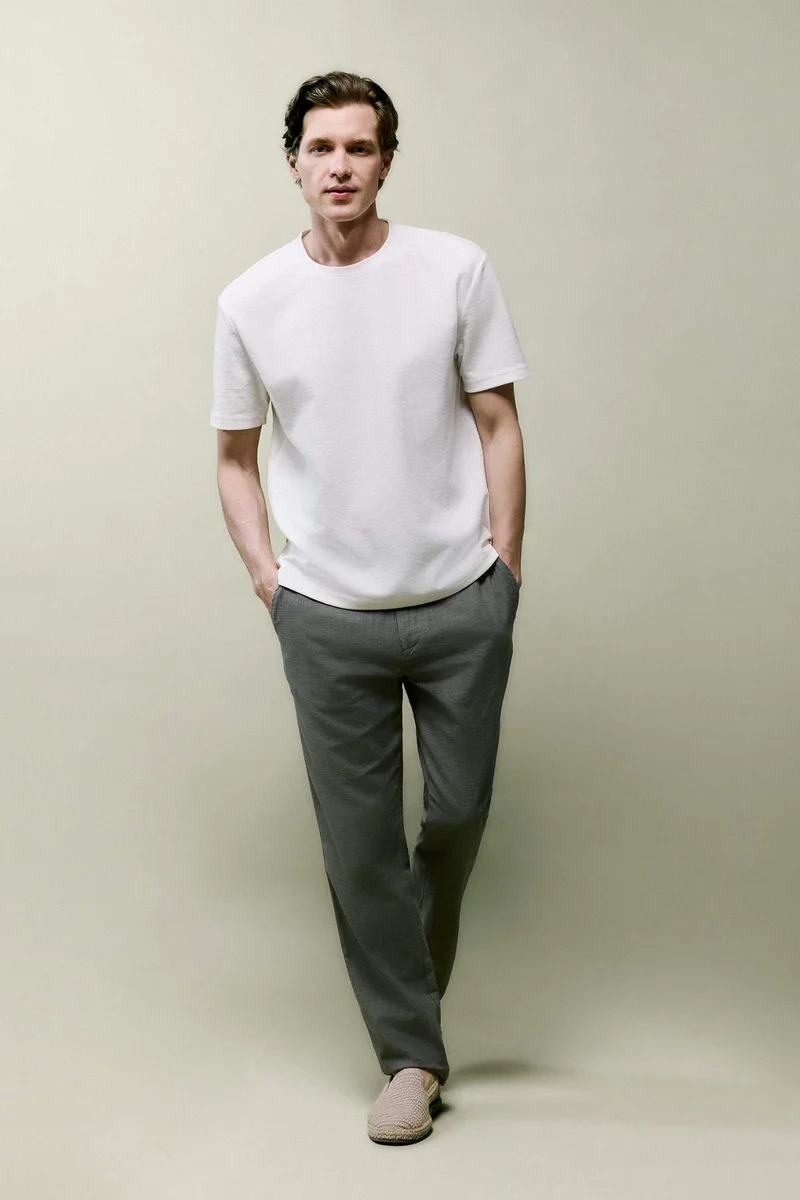 ديفاكتو Regular Fit Crew Neck Short Sleeve T-Shirt