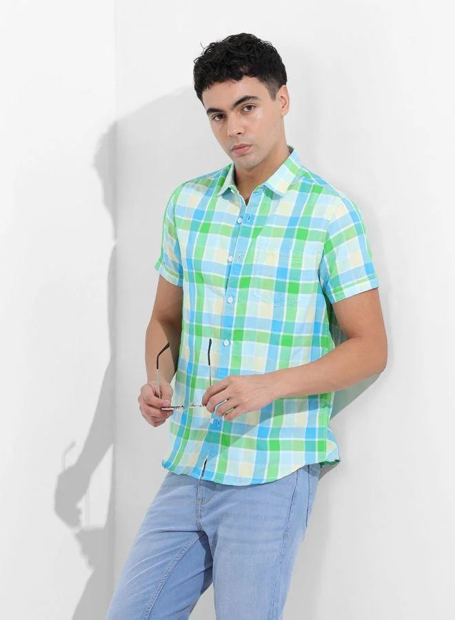شركة المرآب الهندية Men Slim Fit Checked Cutaway Collar Half Sleeves Shirt