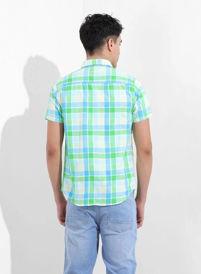 شركة المرآب الهندية Men Slim Fit Checked Cutaway Collar Half Sleeves Shirt