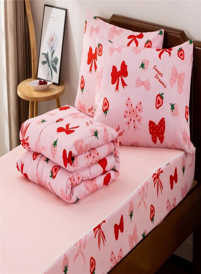 NTBED طقم مفروشات سرير بسحاب مطبوع عليه فيونكة فراولة من NTBED، مقاس توين، للأطفال البنات، خفيف الوزن، مصنوع من الألياف الدقيقة، طقم لحاف فراشة مع ملاءة مثبتة وأغطية وسائد، لون وردي - Image 4