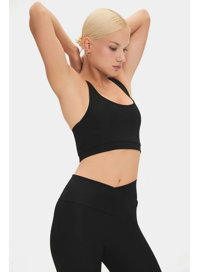 JUNE June Women Halter Neck Anthracite Lightly Supported Back Detailed Covered Sports Bra Black