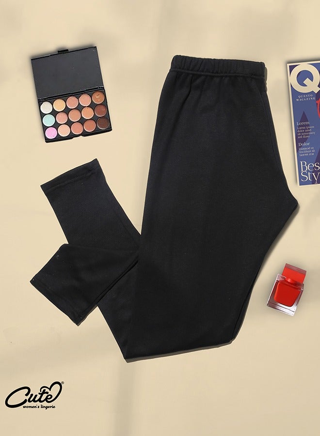 Cute Women winter warmer set from Cute, a luxurious Egyptian product made from the finest interlocking cotton blended fabric and soft fleece. - Image 4