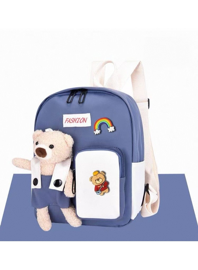 كيوت بسيطة حقيبة الظهر للأطفال الصغار الحديثة مناسبة للطلاب والبنات والأولاد | روضة أطفال أطفال المدارس الابتدائية على ظهره ، لطيف قلادة الدب الصغير - Image 2