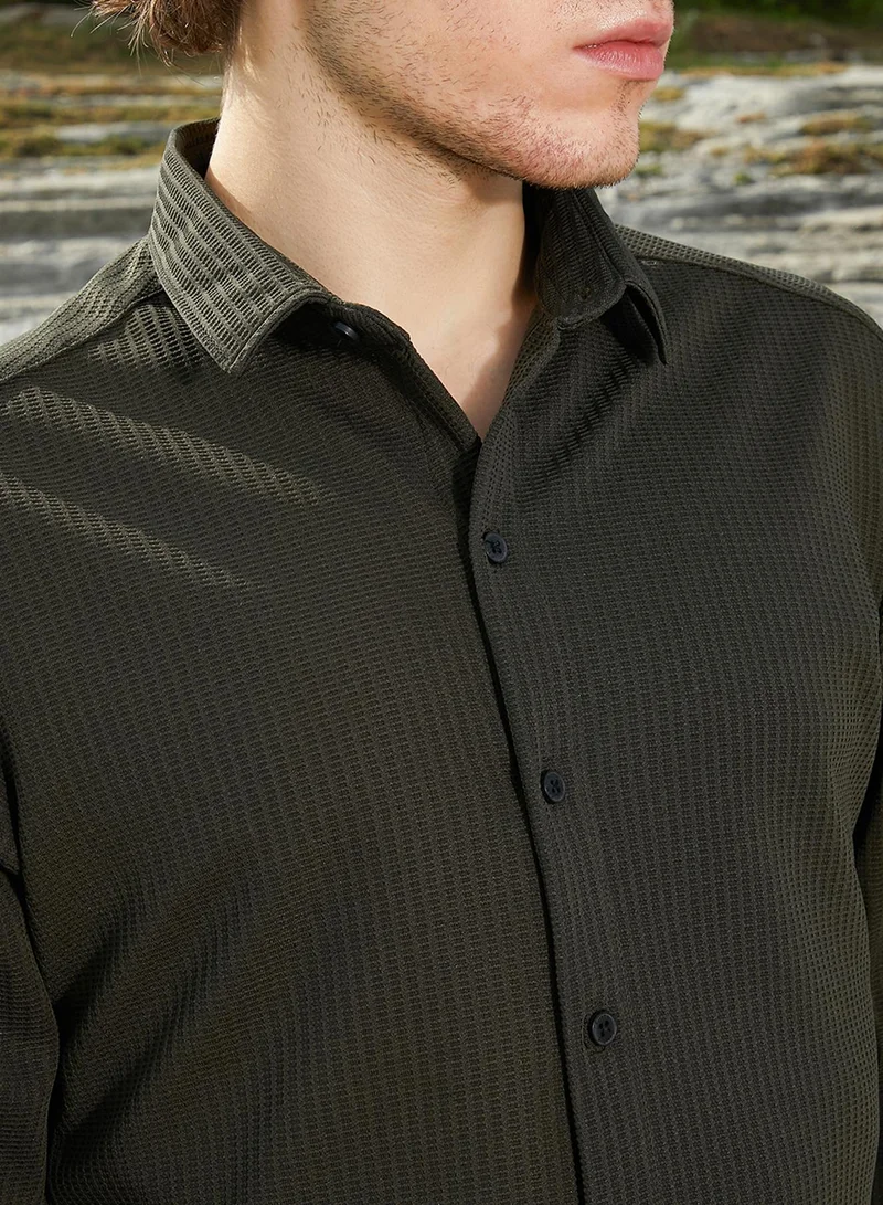 Campus Sutra Men's Army Green Ribbed-Woven Shirt