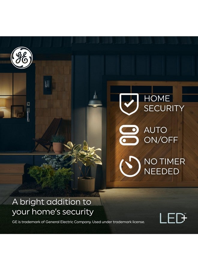 جي إي لمبات إضاءة LED A19 من GE LED+ من الغسق إلى الفجر، إضاءة خارجية تلقائية التشغيل والإيقاف، 8.5 وات، لون أبيض ناعم (عبوة من 3 قطع) - Image 4
