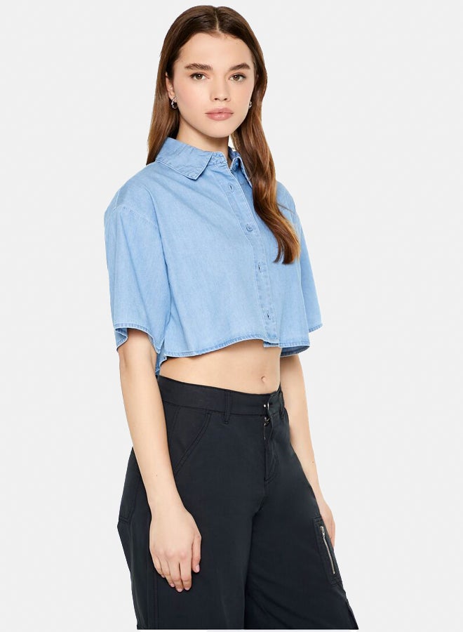 FOREVER 21 Boxy Cropped Chambray Shirt - Image 3
