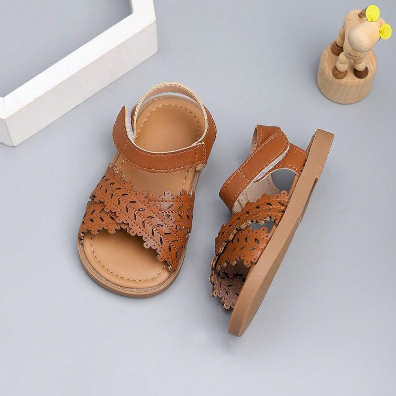 Girls Spring And Retro Lace Hollow Girl Beach Shoes Western Style Baby Sandals Women - Image 2