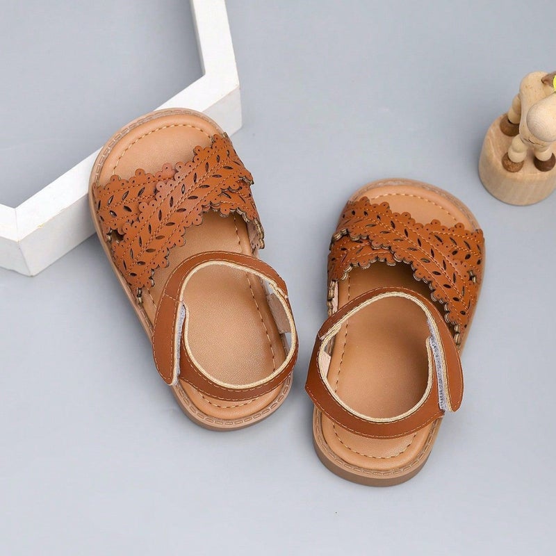 Girls Spring And Retro Lace Hollow Girl Beach Shoes Western Style Baby Sandals Women - Image 5