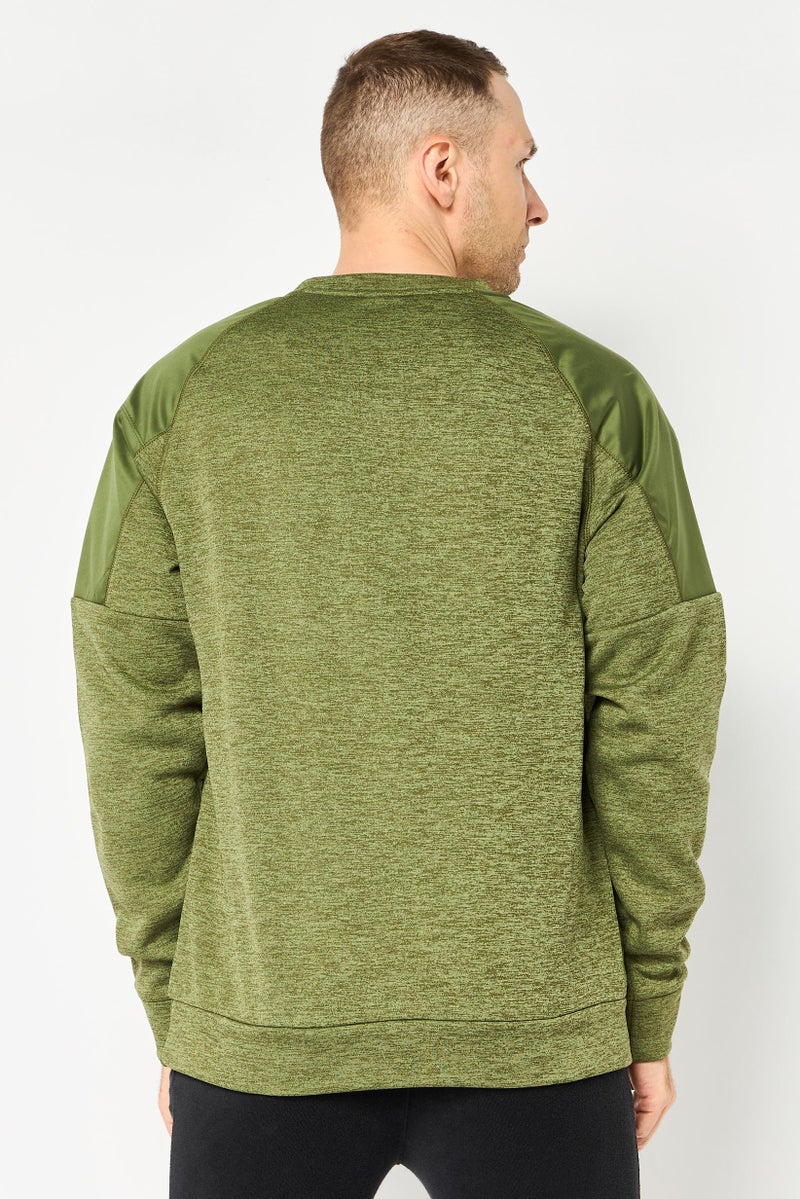 Nike سويت شيرت تدريب بأكمام طويلة للرجال بتقنية ثيرما فيت، زيتوني - Image 4