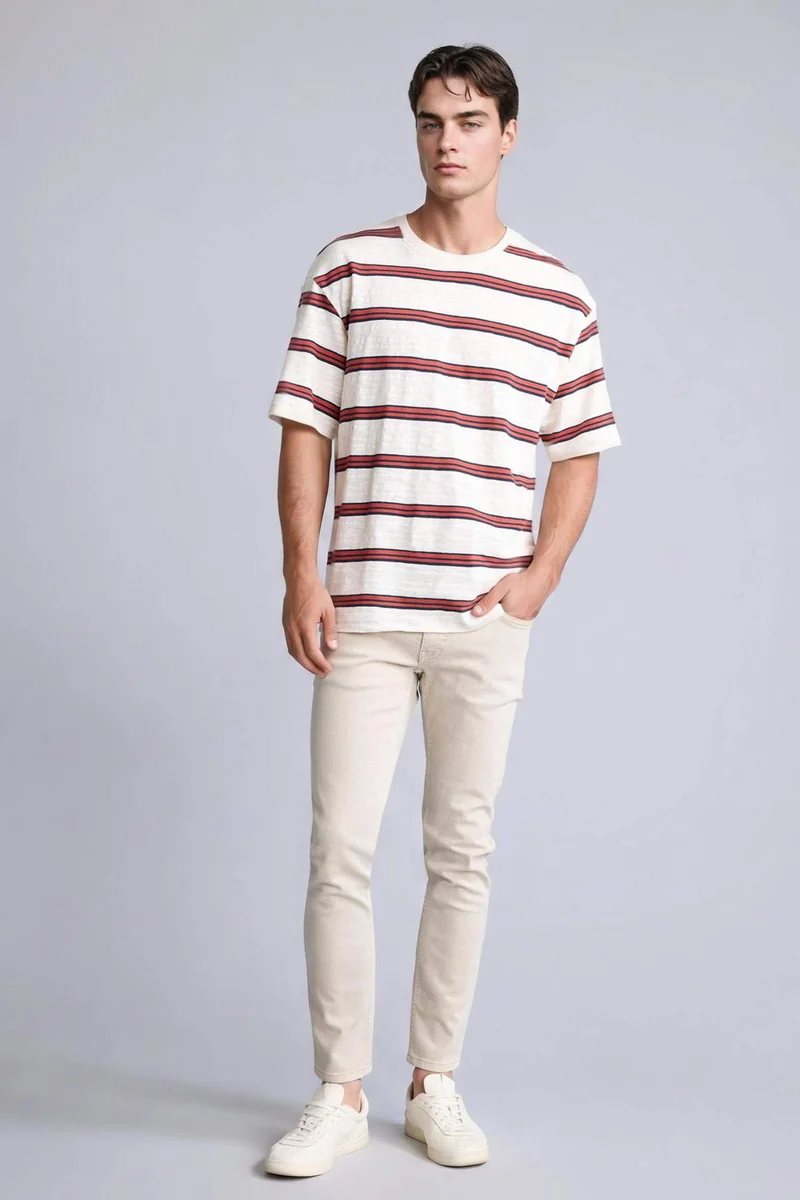 ديفاكتو Boxy Fit Short Sleeve T-Shirt