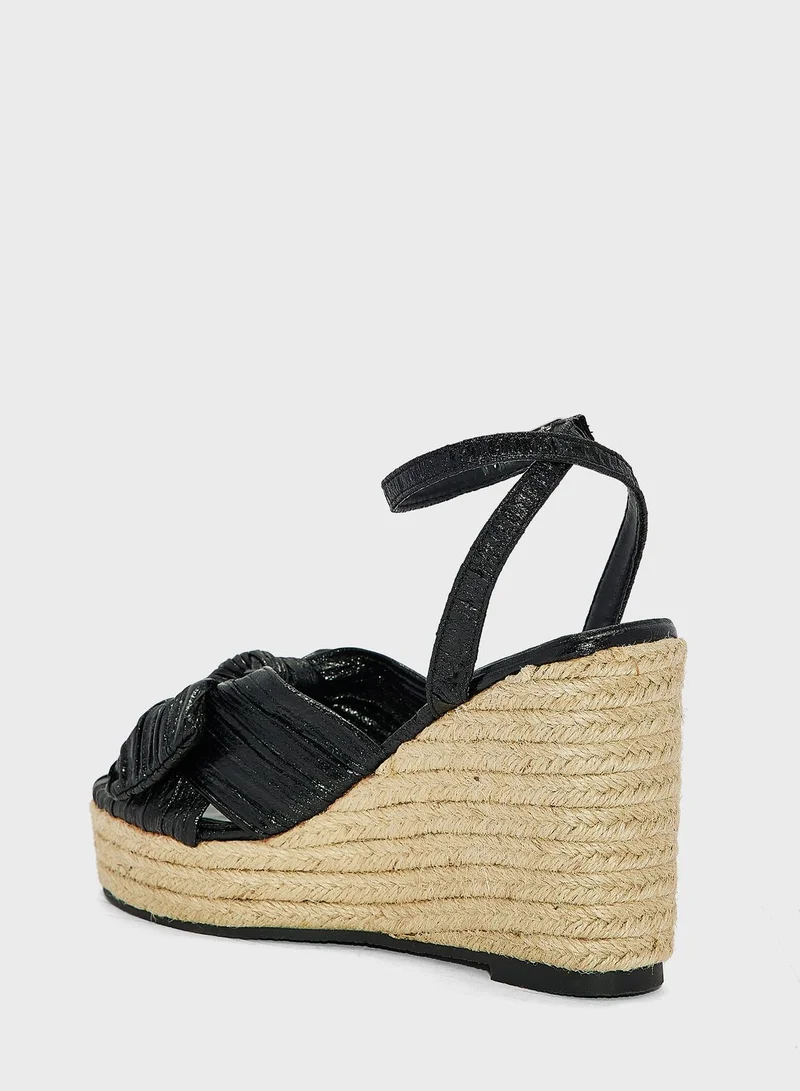 ايلا Gold Strappy Wedge Sandal