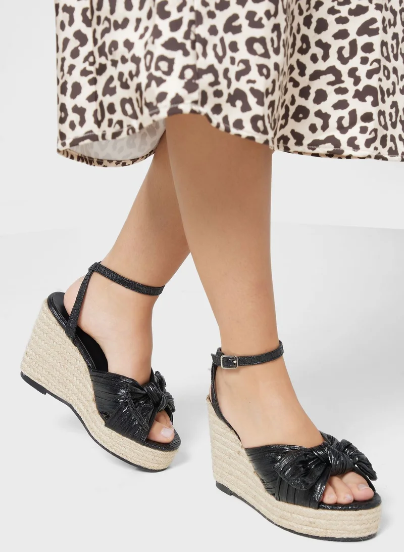 ايلا Gold Strappy Wedge Sandal