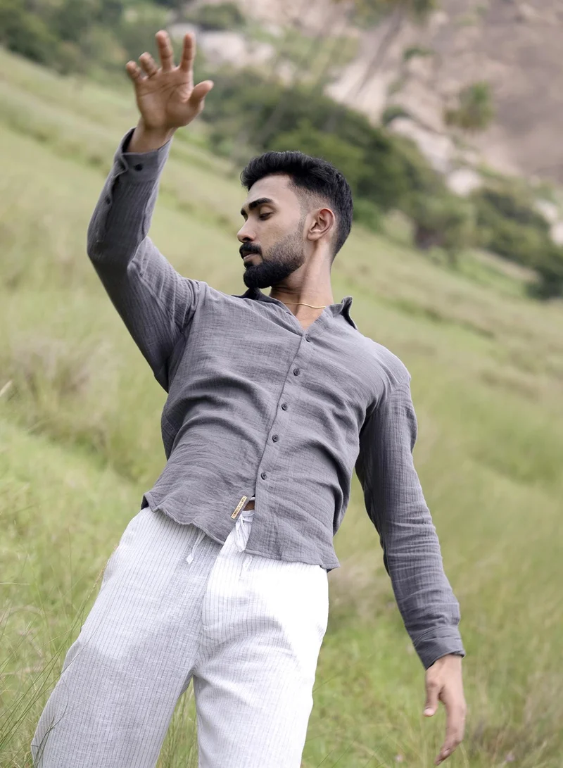 Campus Sutra Men's Charcoal Grey Breezy-Weave Shirt For Casual Wear | Spread Collar | Long Cuffed Sleeves | Button Closure | Shirt Crafted With Comfort Fit For Everyday Wear