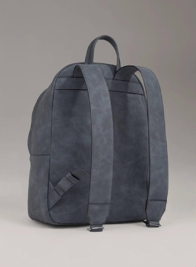 كالفن كلاين شنطة ظهر دائرية - Image 2