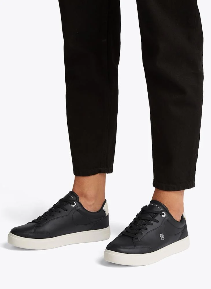 TOMMY HILFIGER Logo Detail Lace Up Low Top Sneakers