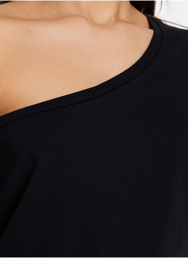trendyol - Black Asymmetrical Collar 100% Cotton Single Sleeve Basic Knitted T-Shirt TWOSS23TS00379 - Image 1