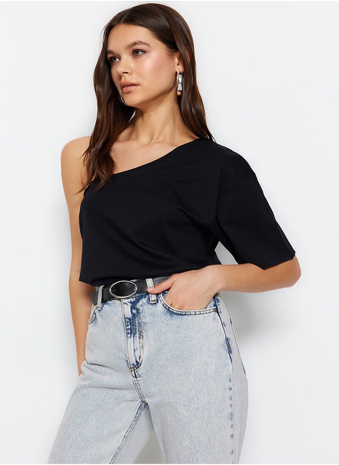 trendyol - Black Asymmetrical Collar 100% Cotton Single Sleeve Basic Knitted T-Shirt TWOSS23TS00379 - Image 1